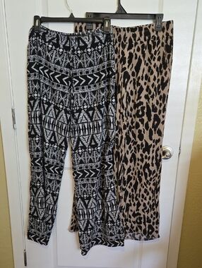 Women's Black & Beige Patterned Pull-On Pants - Versatile Everyday Style